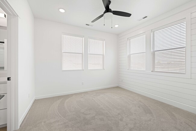 Building Photo - 4116 Saylor Ln