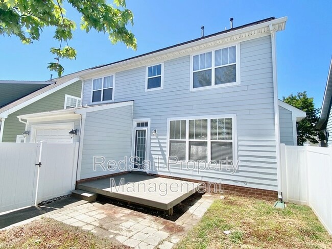 Building Photo - 9 Rockingham Dr