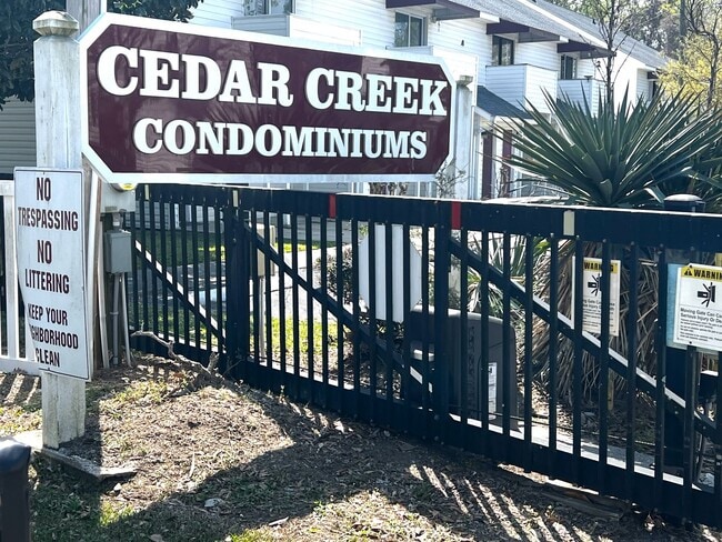 Building Photo - Unfurnished, One Bedroom, First Floor Condo in Myrtle Beach! Available Now!