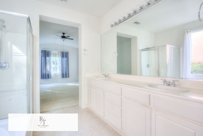 Building Photo - 3879 Bella Villagio Ave