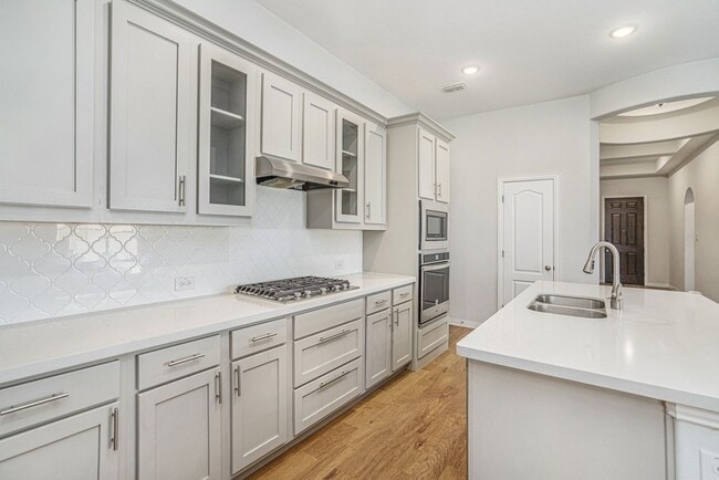 Building Photo - 2805 Chestnut Ln