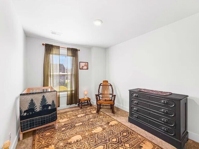 Building Photo - 109 Shallons Dr