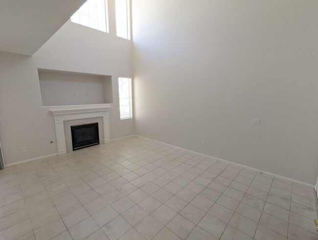 Building Photo - 9901 Trailwood Dr