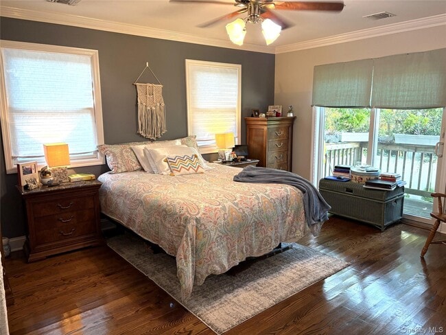 Building Photo - 346 S Main St