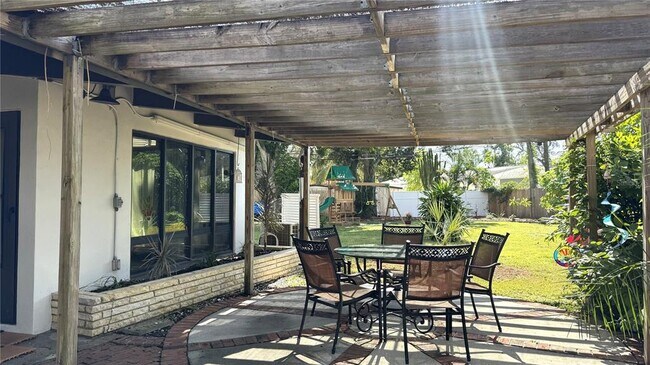 Building Photo - 10380 Tangelo Rd