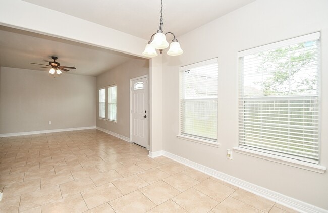 Building Photo - 4915 Market St