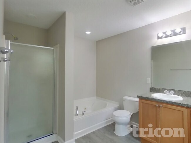 Building Photo - 12034 Alexandra Dr