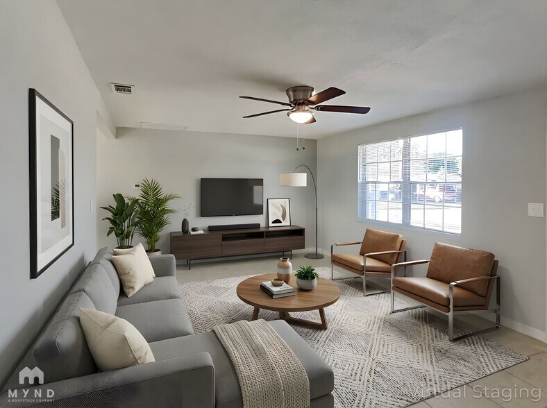 Building Photo - 4242 Oak Bluff Ave