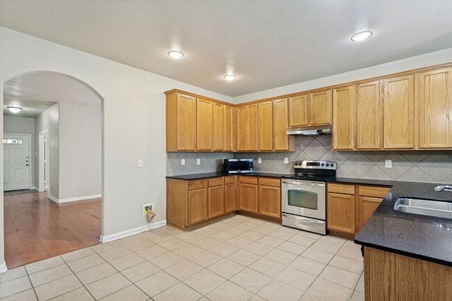 Building Photo - 6707 Buckhorn Cliff