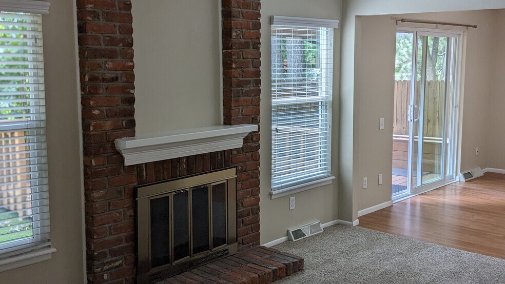 Building Photo - 8715 Garrison Ct
