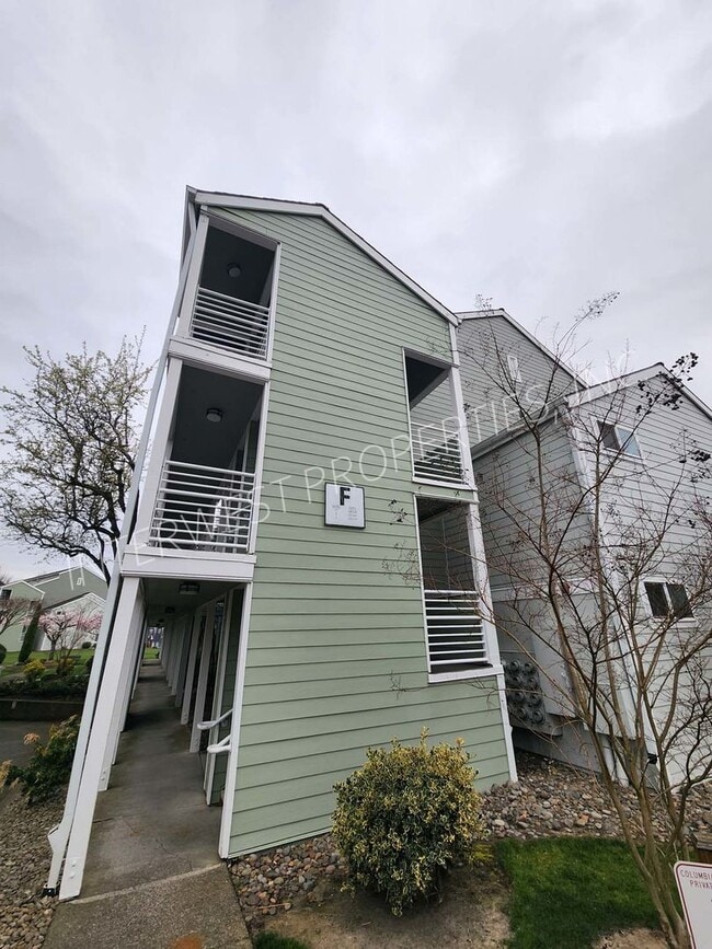 Building Photo - 153 N Hayden Bay Dr