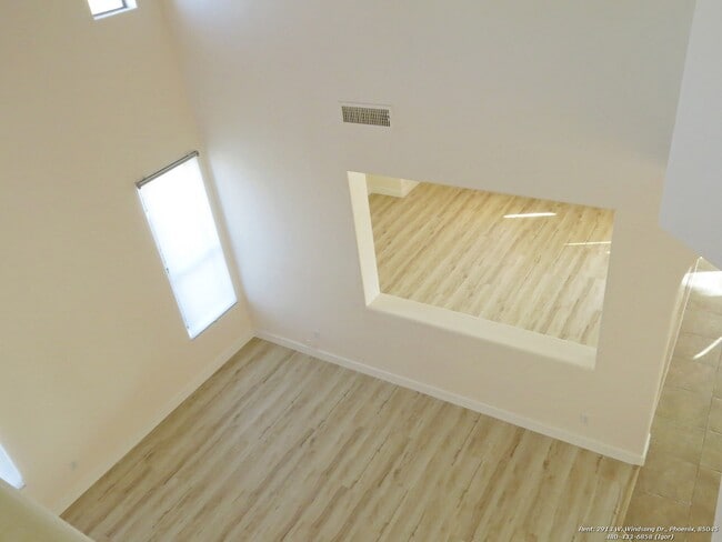 Building Photo - 2913 W Windsong Dr