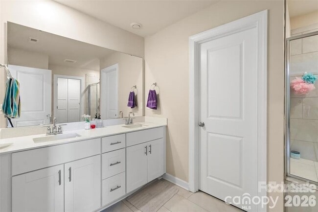 Building Photo - 613 Cedar Knoll Cir
