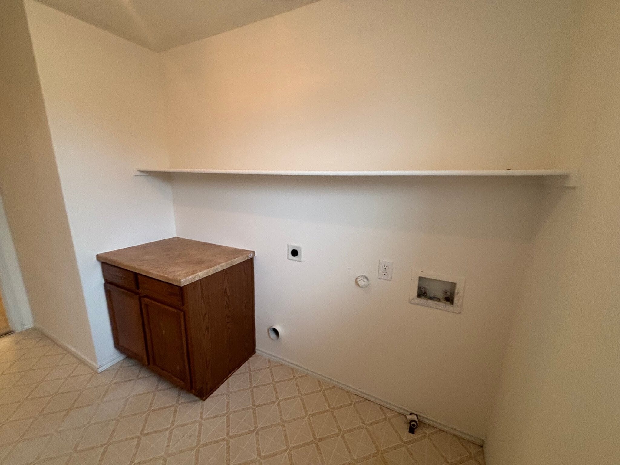 Building Photo - 1327 Falcon Hollow Ln