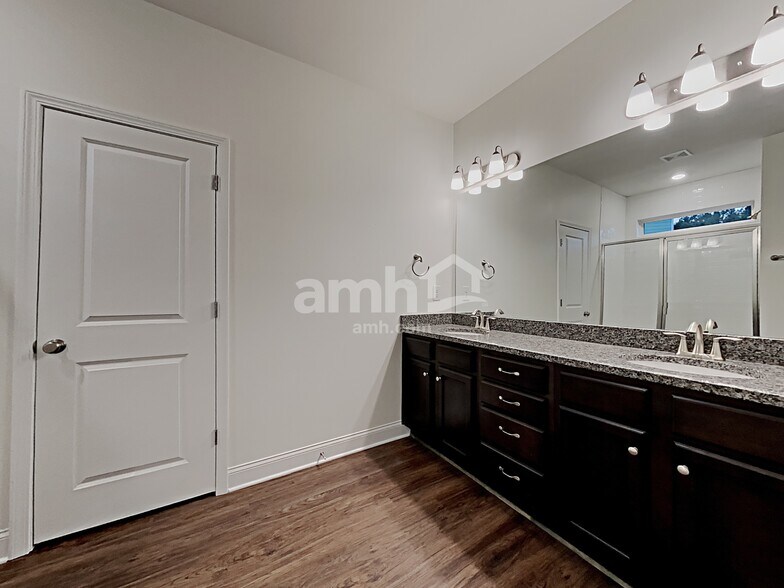 Building Photo - 5125 Coppage Ct