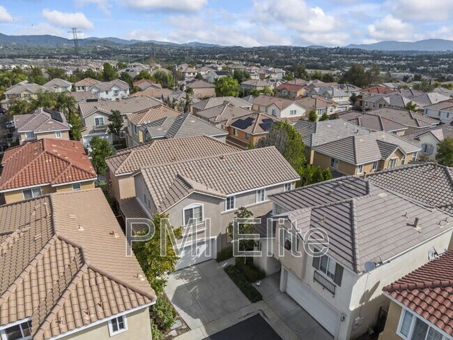 Building Photo - 24619 Montevista Cir