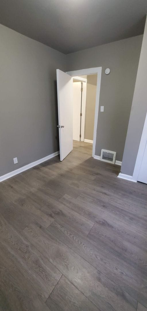 Building Photo - Spacious 4 Bedroom Home with Fenced Yard
