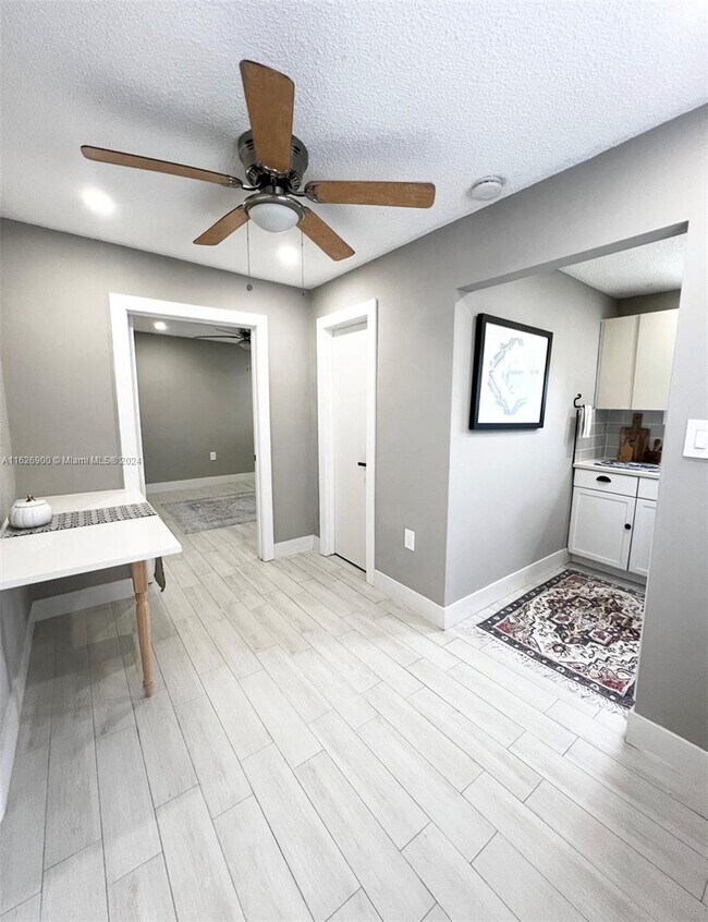 Building Photo - 11241 SW 7th Terrace