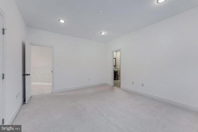 Building Photo - 615 Nalls Farm Way