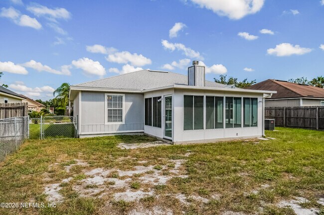 Building Photo - 13006 Staffordshire Dr S