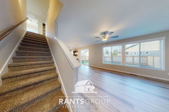 Building Photo - Beautiful Newer Construction!  Easy I5 access & JBLM Commute!
