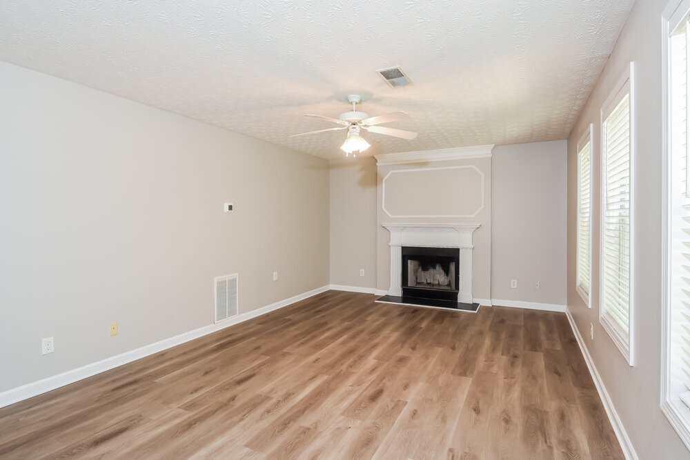 Building Photo - 2498 Tolliver Dr