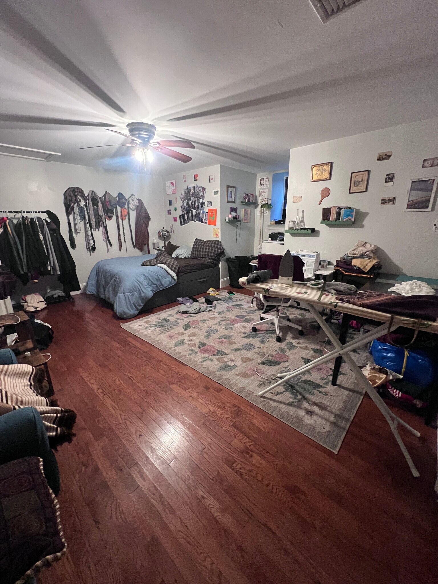 Building Photo - 135 Hillside St