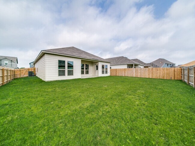 Building Photo - 205 Stag Way