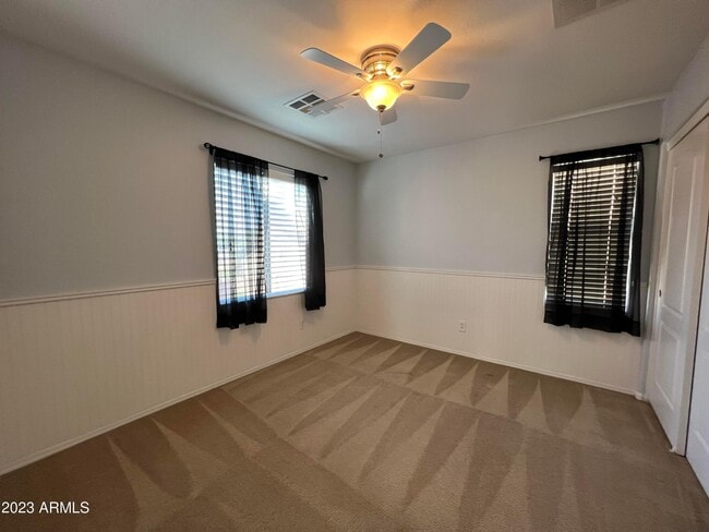 Building Photo - 2709 E Bart St