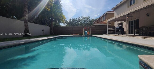 Building Photo - 8826 NW 189th Terrace