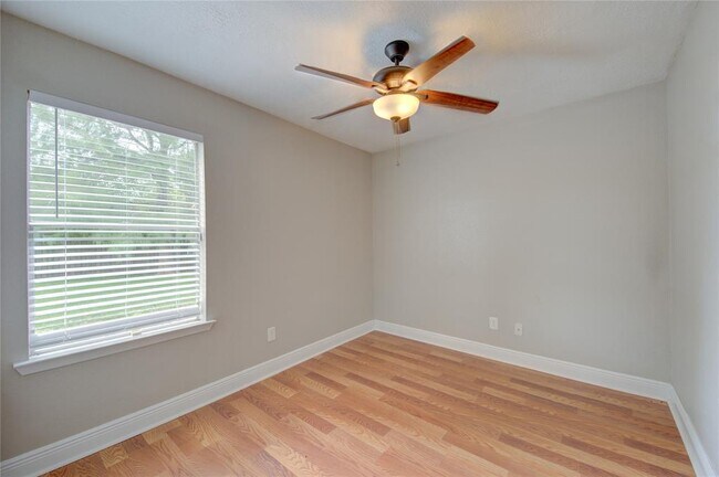 Building Photo - 123 Coffee Ln