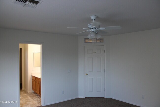 Building Photo - 2568 W Tanner Ranch Rd