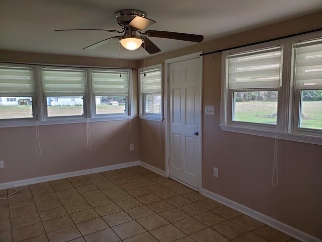 Building Photo - 4128 Freedom Way