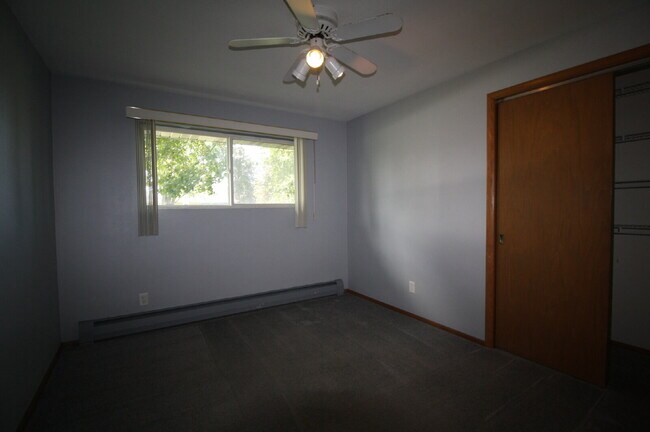 Building Photo - 3 Bedroom Ranch in Appleton