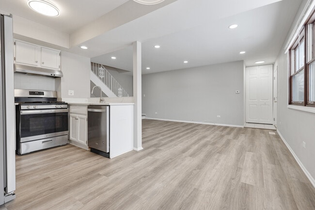 Building Photo - 262 W Inverrary Ln