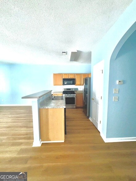 Building Photo - 3871 Pleasant Oaks Dr