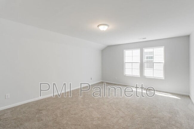 Building Photo - 1015 Crescent Corner Dr