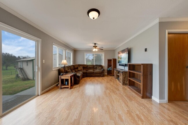 Building Photo - 12707 Leo Ln