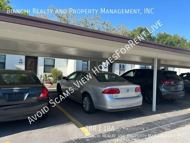 Building Photo - 13829 Mission Oaks Blvd