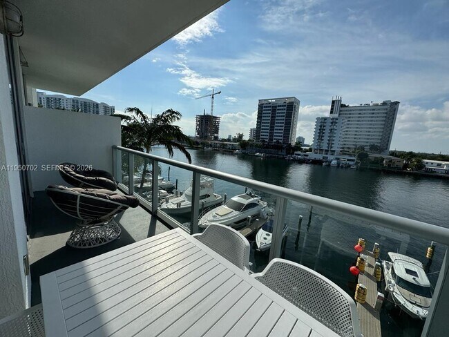 Building Photo - 7928 East Dr