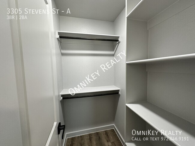 Building Photo - 3305 Stevens St