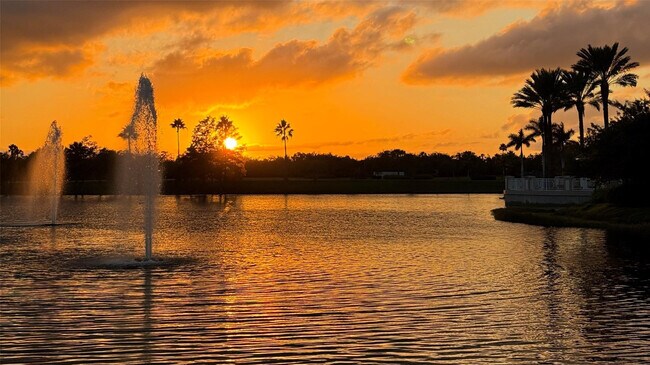 Building Photo - 1229 SW San Antonio Ave