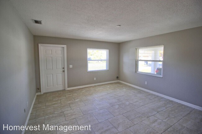 Building Photo - 2 br, 1 bath House - 114 E Wallace Street