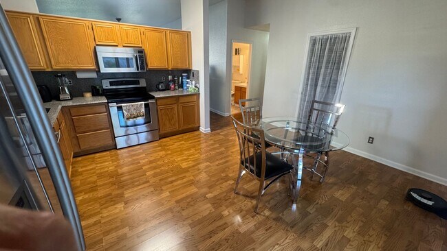 Building Photo - 4bed/2bath/2car garage. RV parking & massive landscaped backyard in cut-de-sac