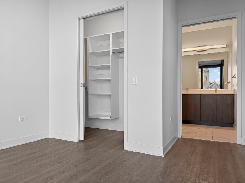 Building Photo - 736 N Aberdeen St