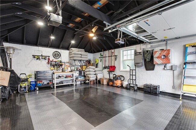 Building Photo - 21 Bedlow Ave