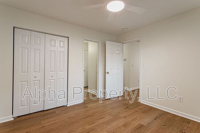 Building Photo - 107 Hammett Grove Ln