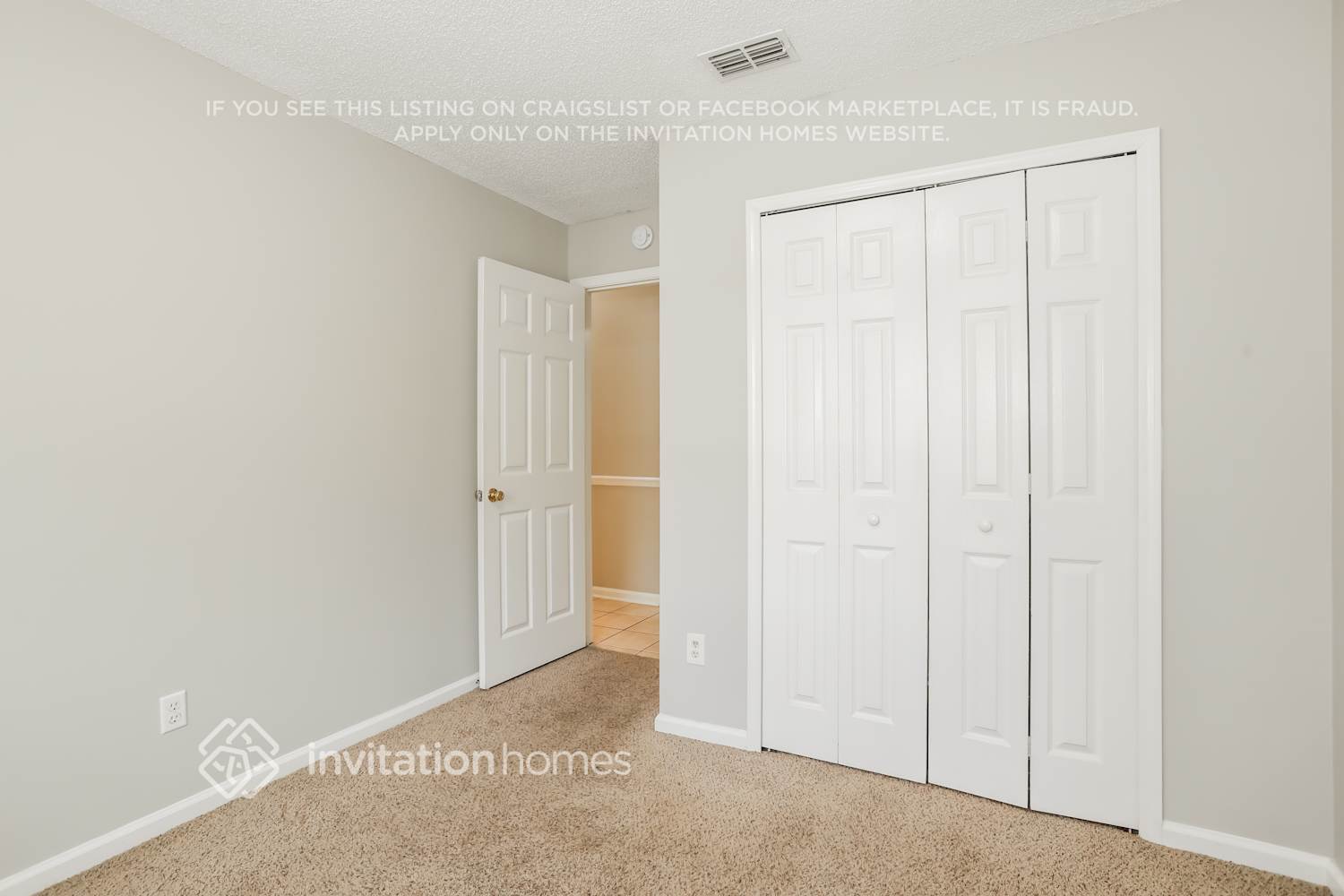 Building Photo - 5666 Plum Hollow Dr W