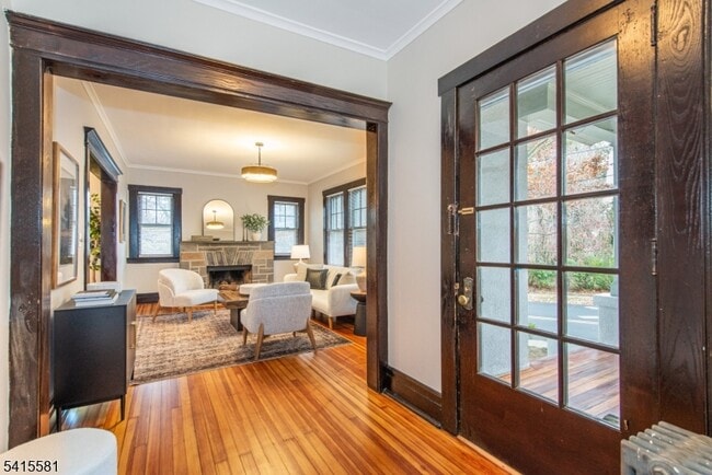 Building Photo - 61 Claremont Ave