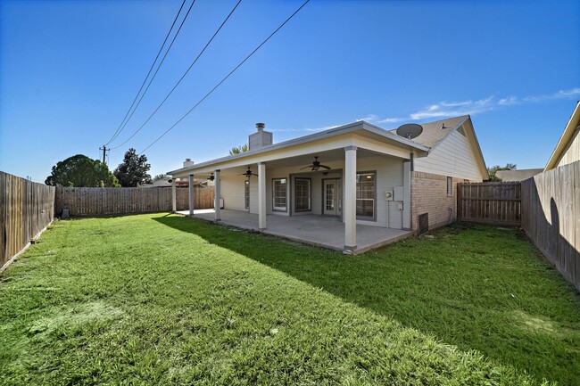 Building Photo - 12506 Jaguar Dr